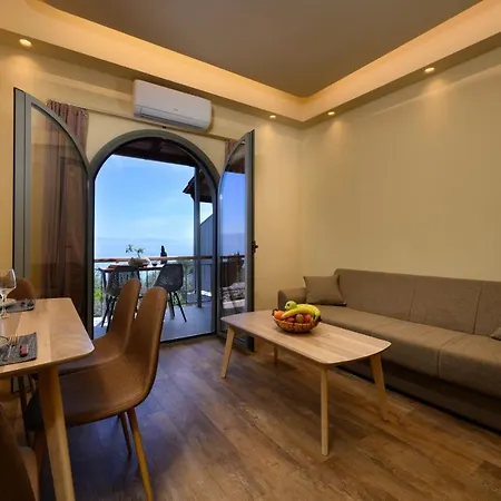 Seven Keys Luxury Suites *