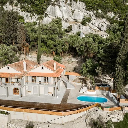 Seven Keys Luxury Suites * Achílleion