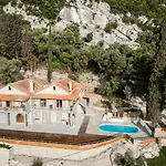Seven Keys Luxury Suites * Achílleion