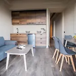 Seven Keys Luxury Suites شقة *