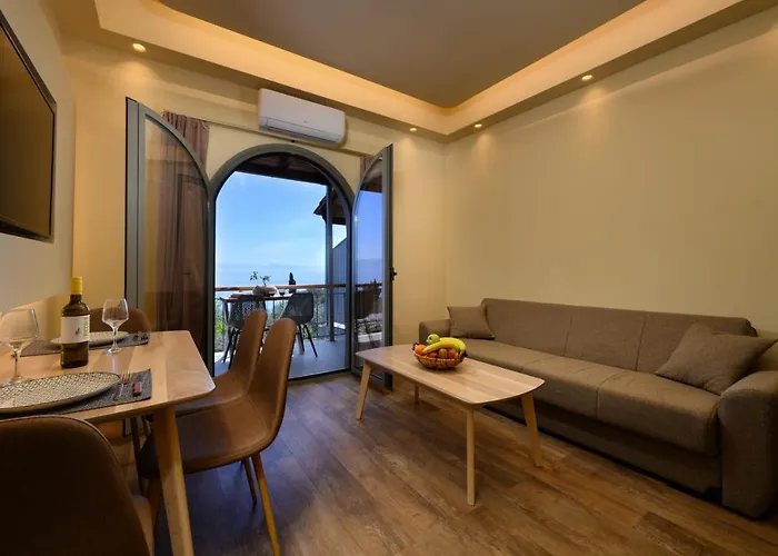 Seven Keys Luxury Suites *